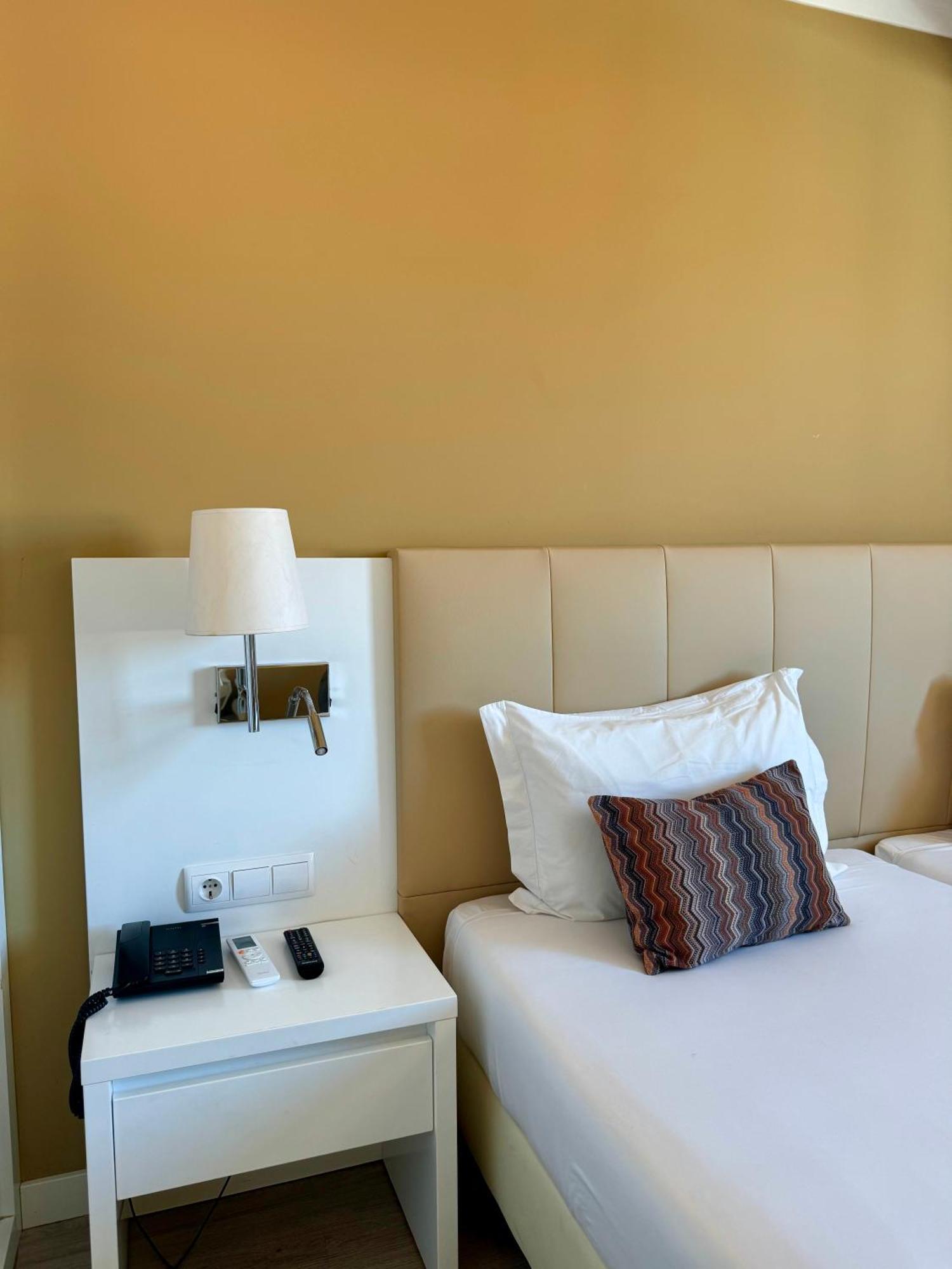 Masa Almirante Hotel 3*